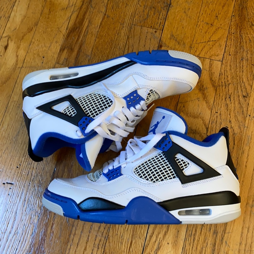 Jordan 4 Retro